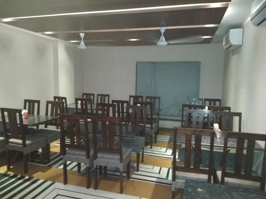 Hotel Shalimar Palace Udaipur Esterno foto