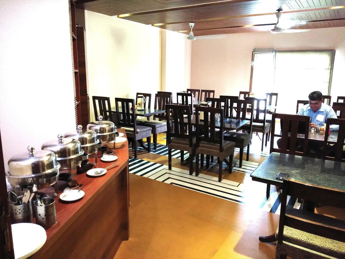 Hotel Shalimar Palace Udaipur Esterno foto